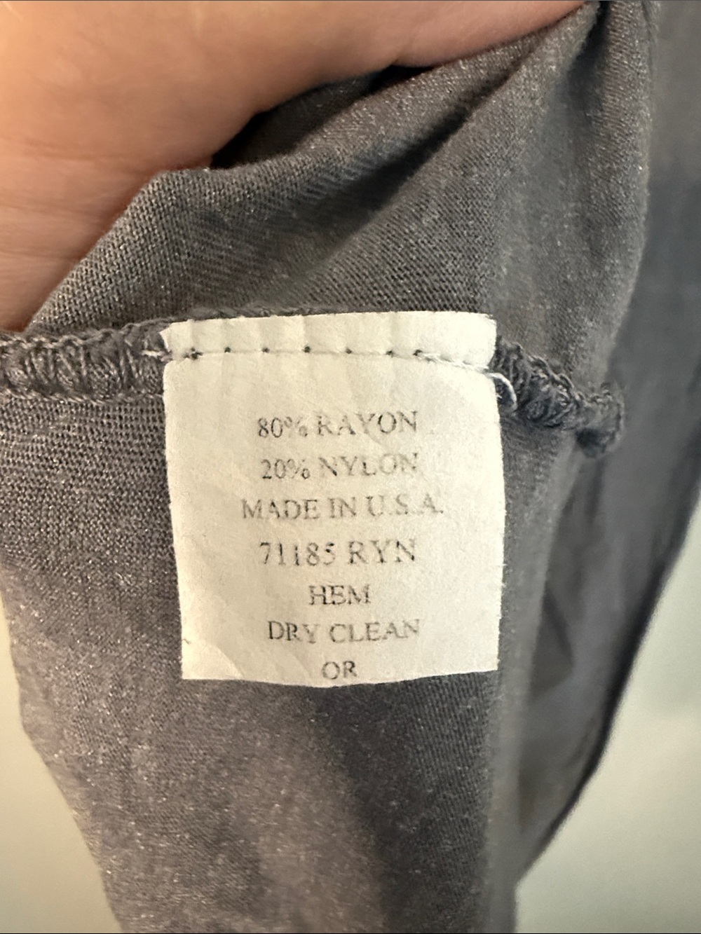 Hem V-neck Blouse - Picture 5 of 6